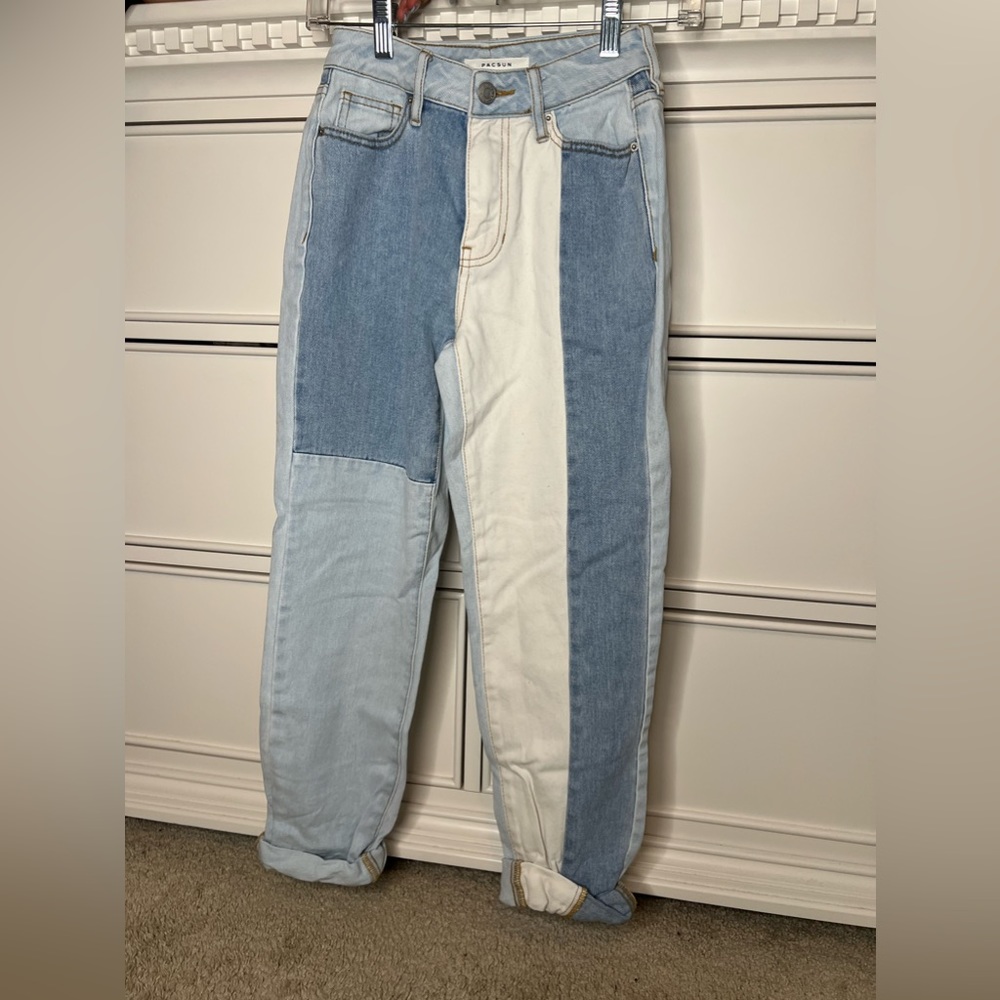 Different colors from pacsun